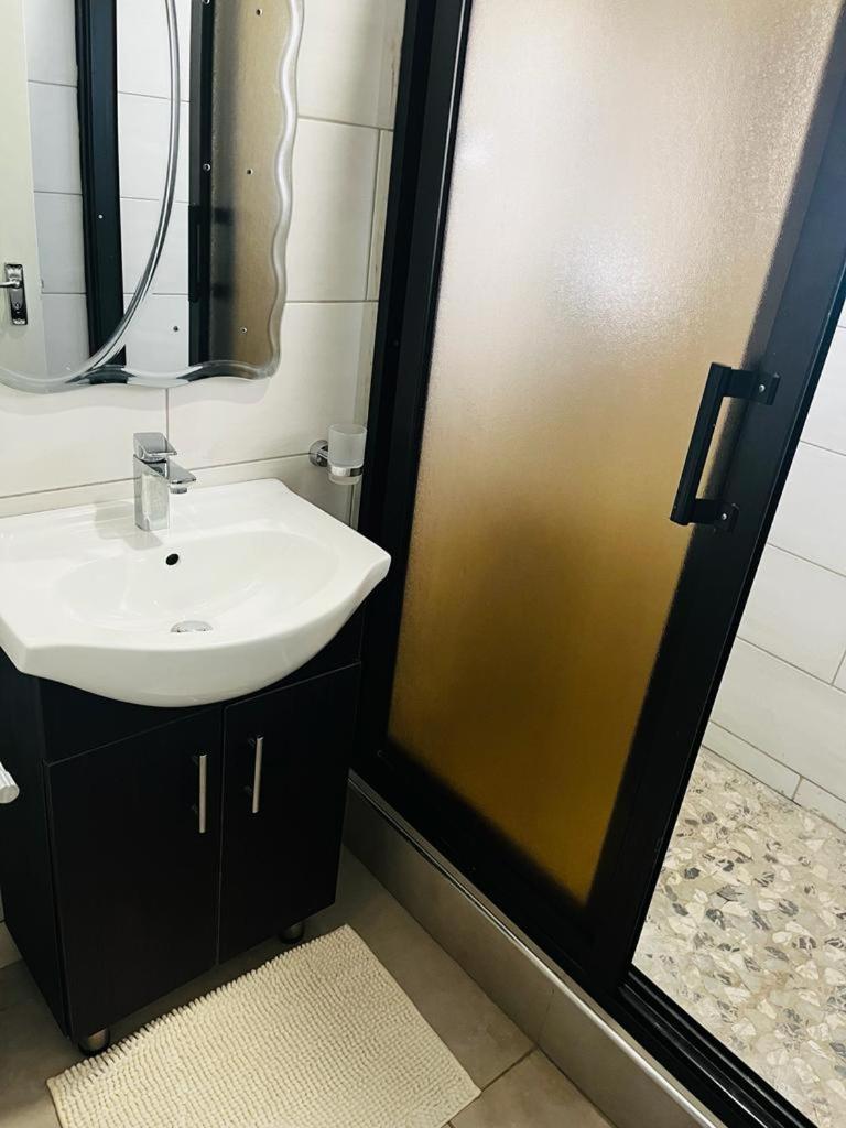 Elisheva Apartment Ndola Kültér fotó