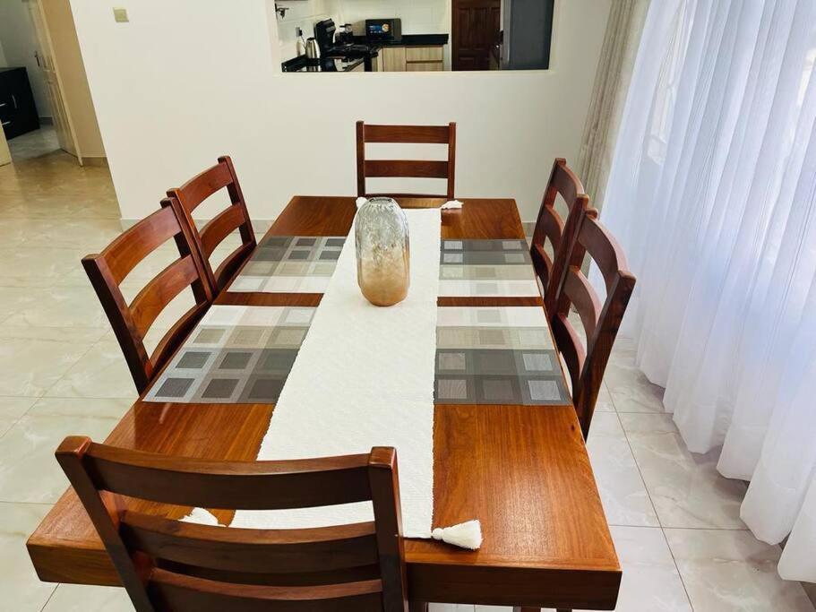 Elisheva Apartment Ndola Kültér fotó